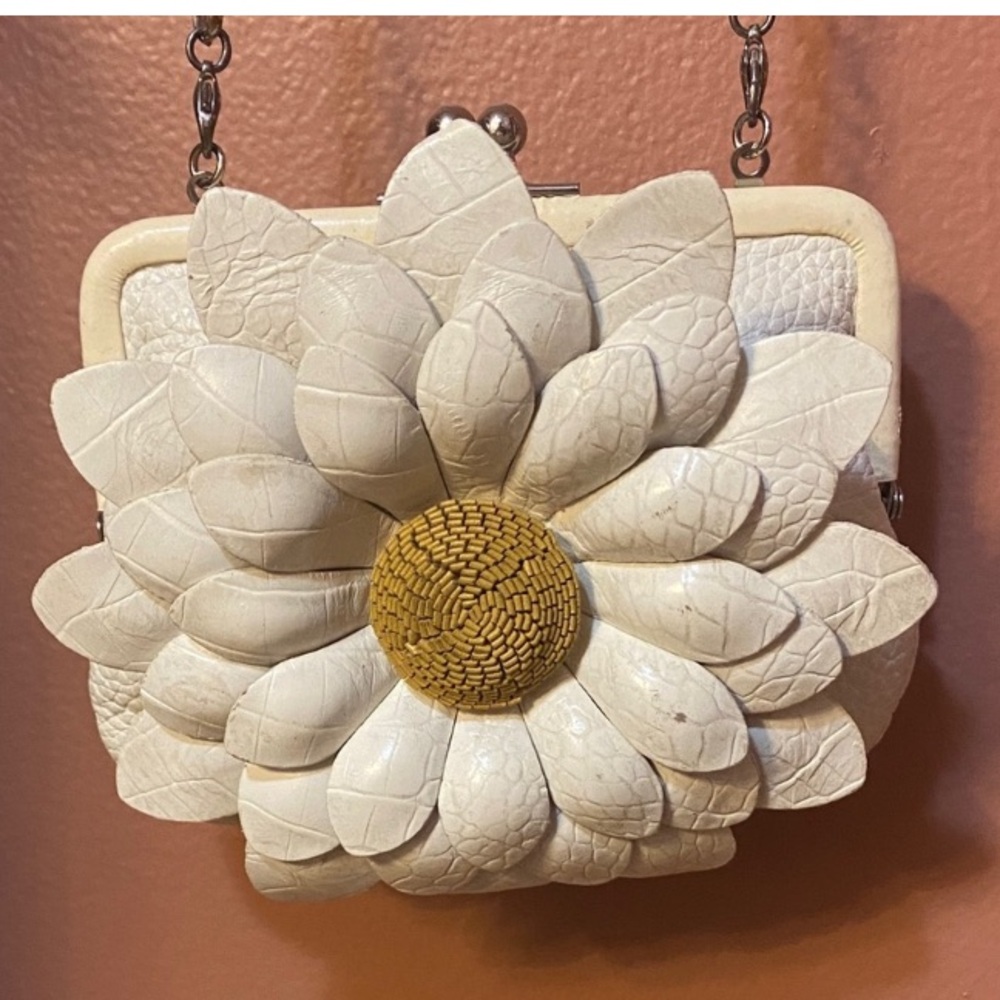 Brighton White Floral Daisy Shoulder Bag/Clutch Vintage-Inspired Piece
